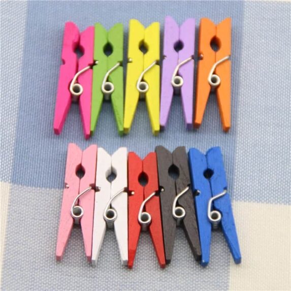 Value Stationary Wooden Colored Paper Clips Pack Of 16 Pcs