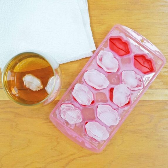 Hot Lips Ice Cube Tray - Random Color