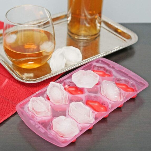 Hot Lips Ice Cube Tray - Random Color