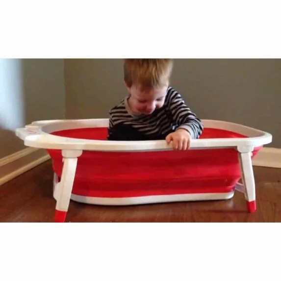 Children folding bathtub